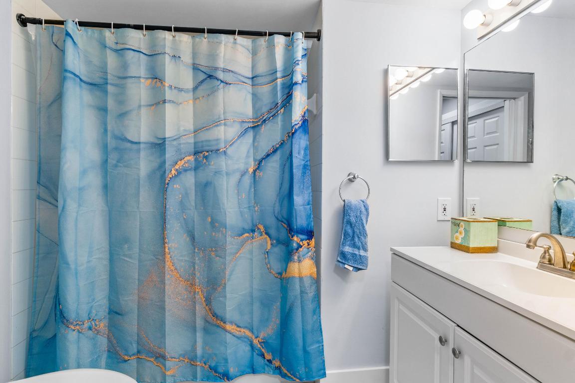 140 Yacht Club Way Unit: 107