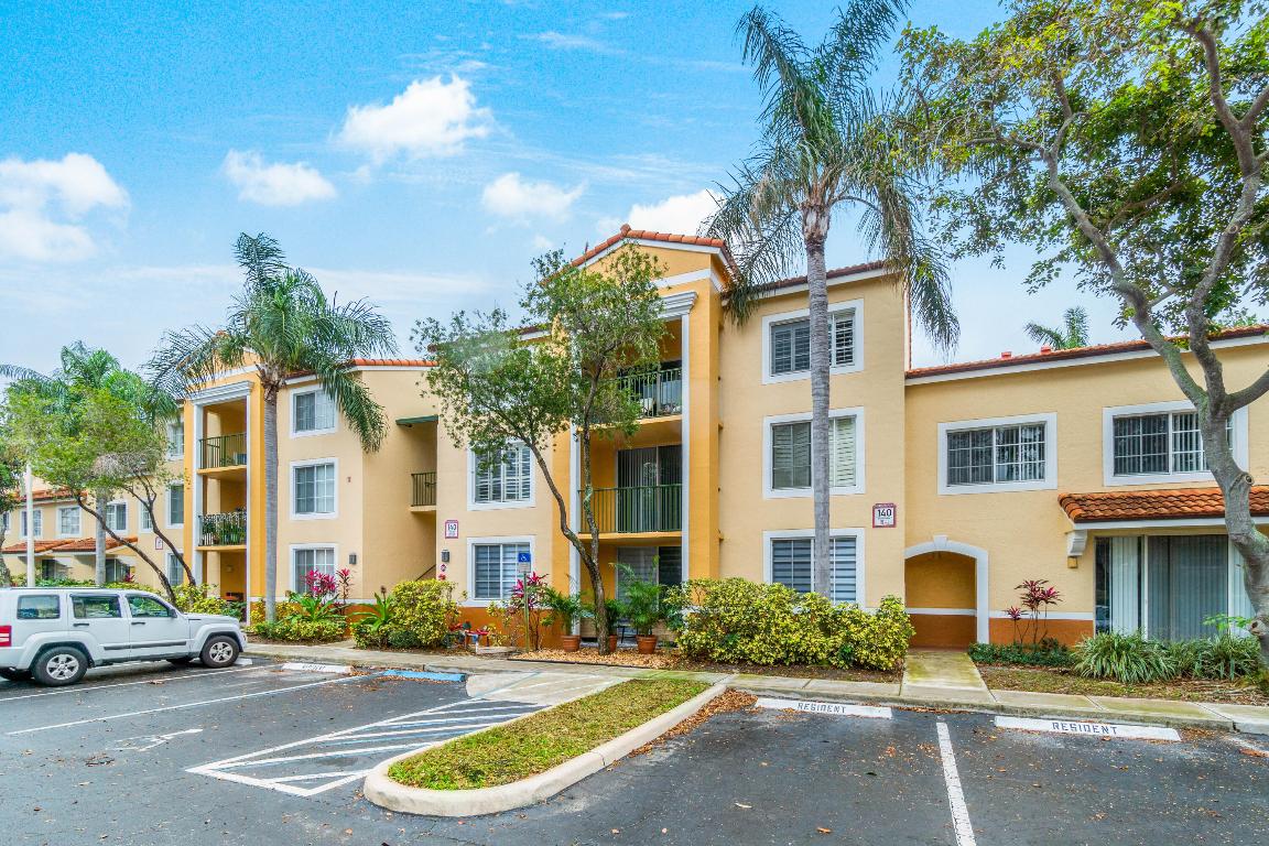 140 Yacht Club Way Unit: 107