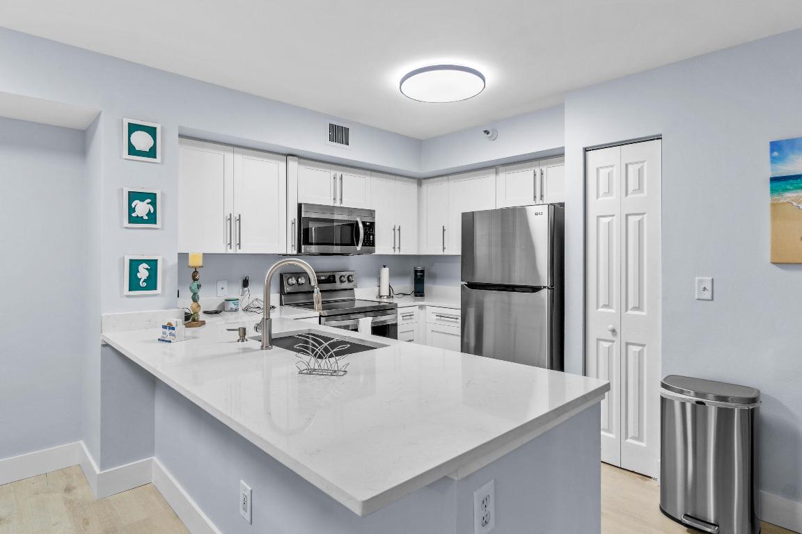 140 Yacht Club Way Unit: 107