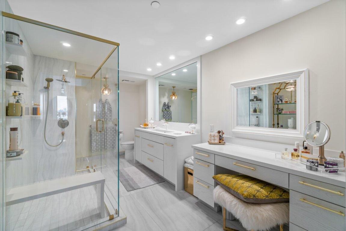 1035 S Federal Highway Unit: 210