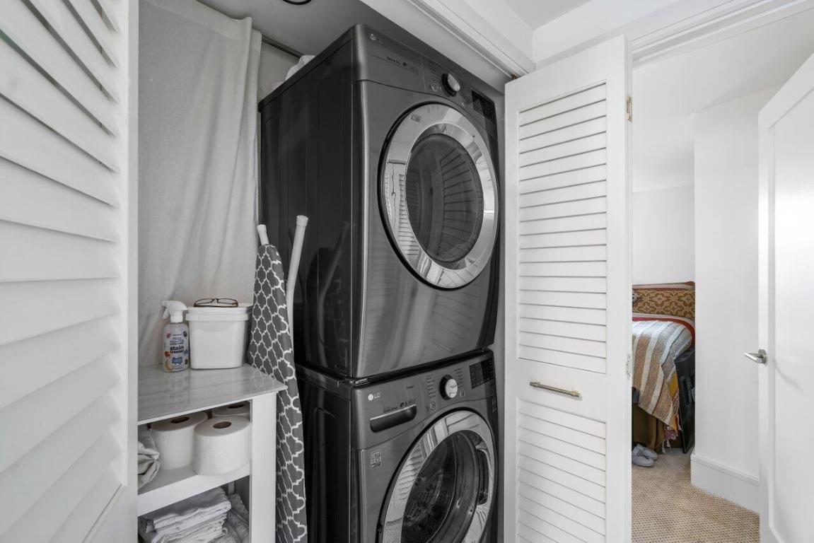 1035 S Federal Highway Unit: 210