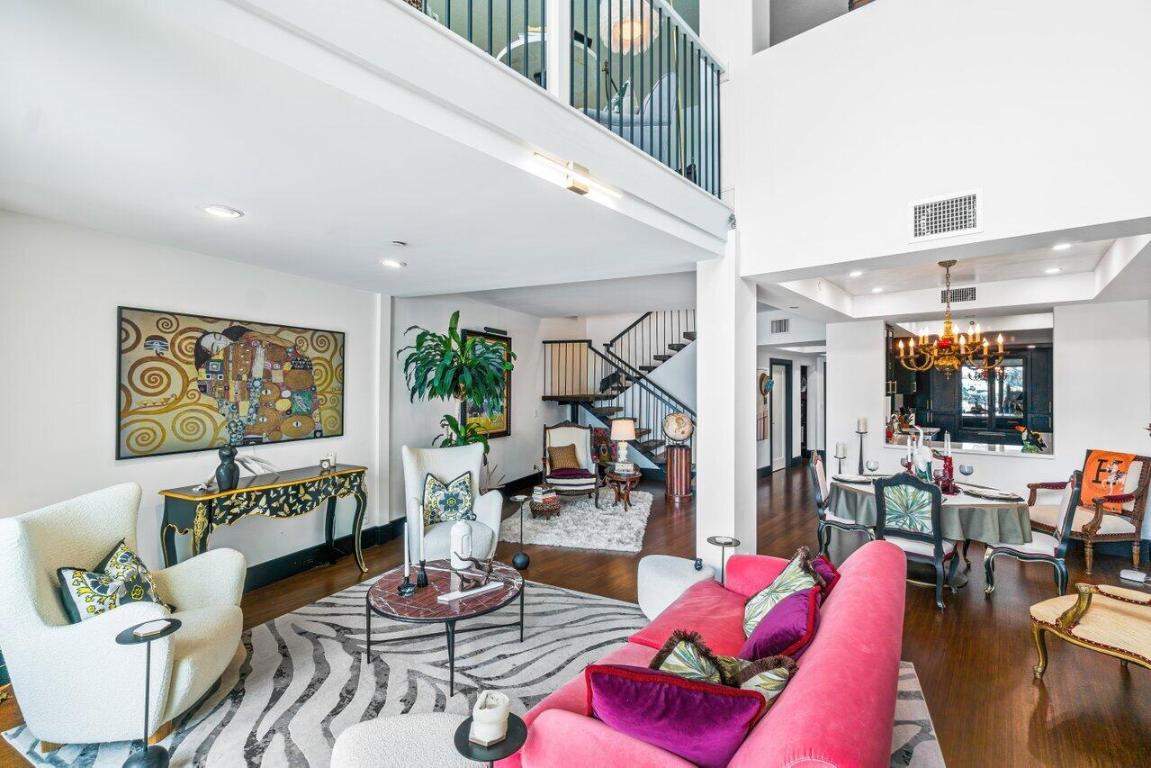 1035 S Federal Highway Unit: 210