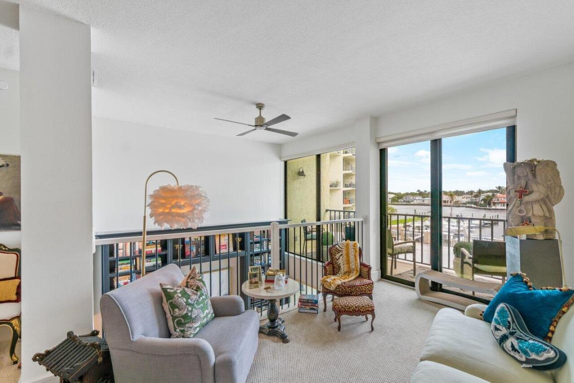 1035 S Federal Highway Unit: 210