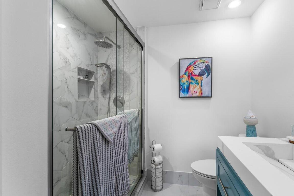 1035 S Federal Highway Unit: 210