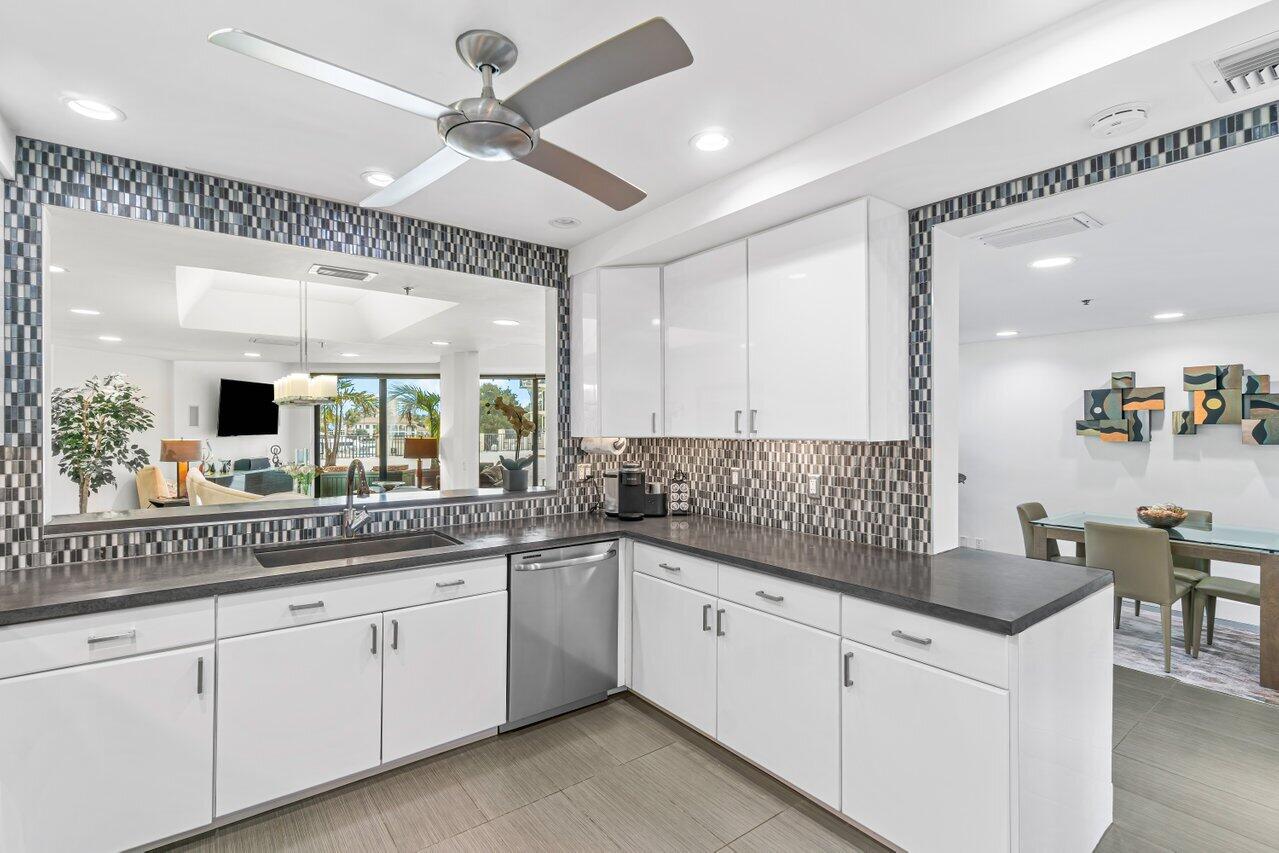 1035 S Federal Highway Highway Unit: 207