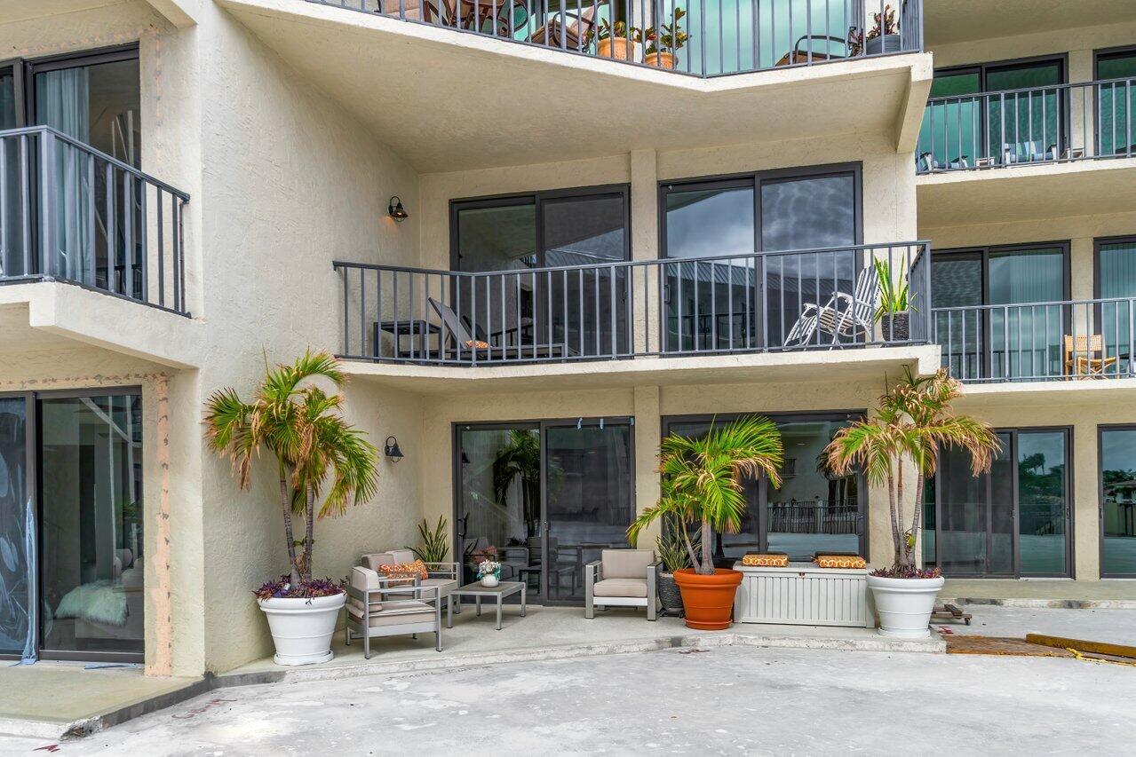 1035 S Federal Highway Highway Unit: 207