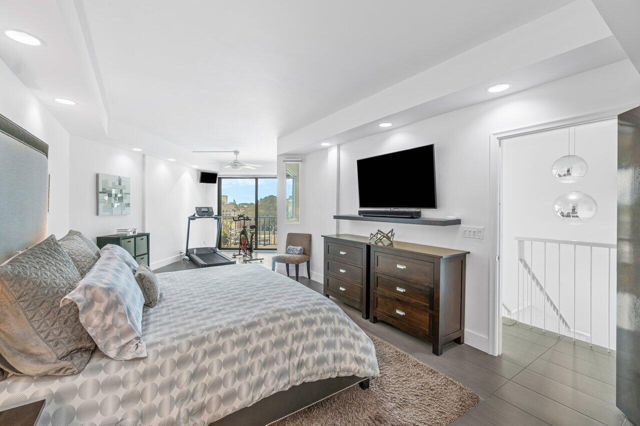 1035 S Federal Highway Highway Unit: 207