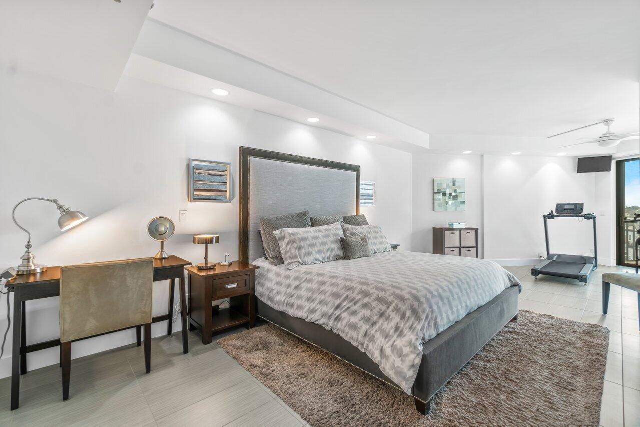 1035 S Federal Highway Highway Unit: 207