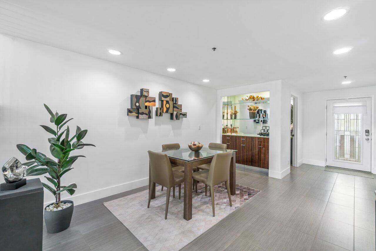 1035 S Federal Highway Highway Unit: 207