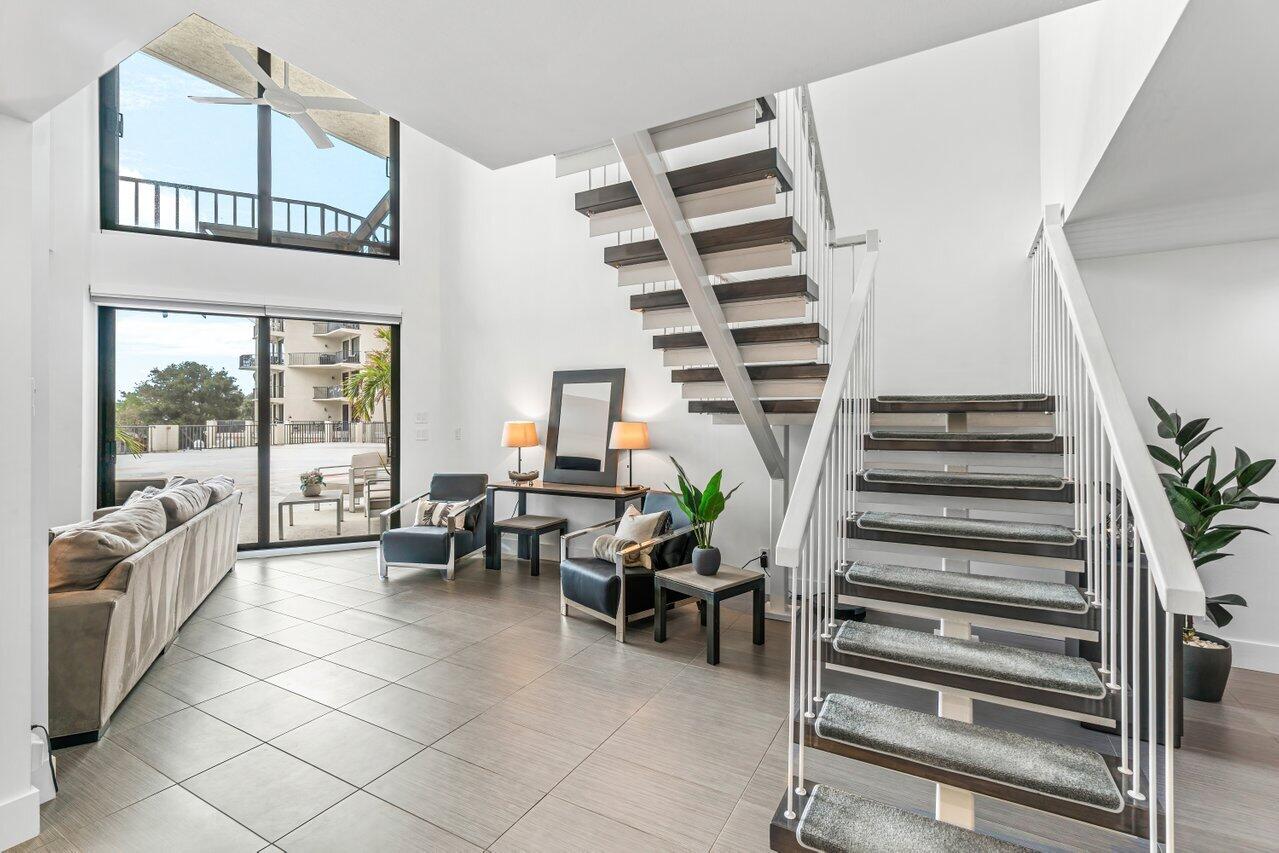 1035 S Federal Highway Highway Unit: 207