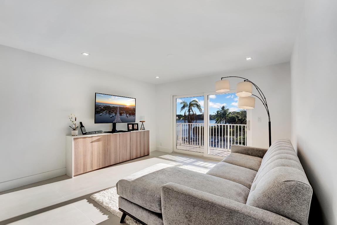 311 E Ocean Avenue Unit: 308