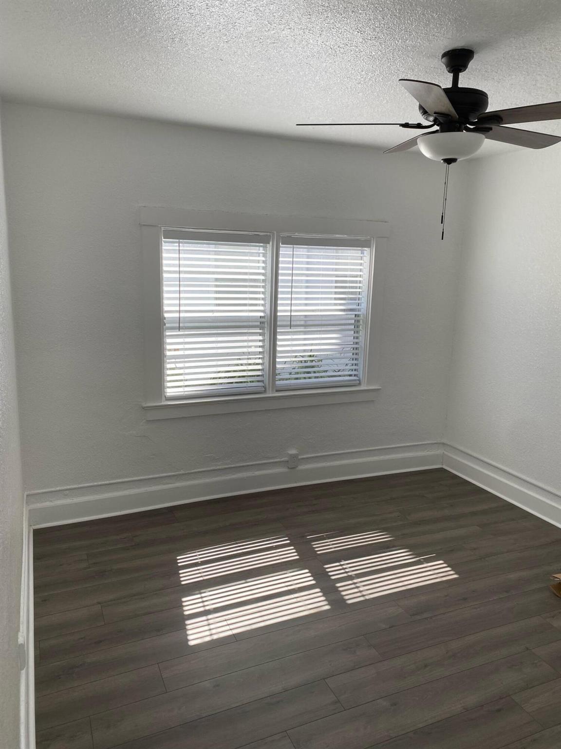 215 S Seacrest Boulevard 2