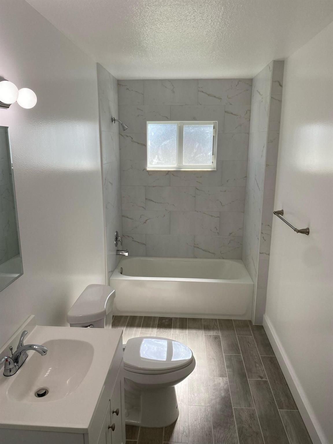 215 S Seacrest Boulevard 2