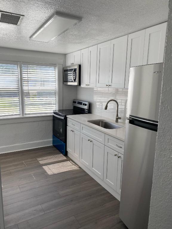 215 S Seacrest Boulevard 2