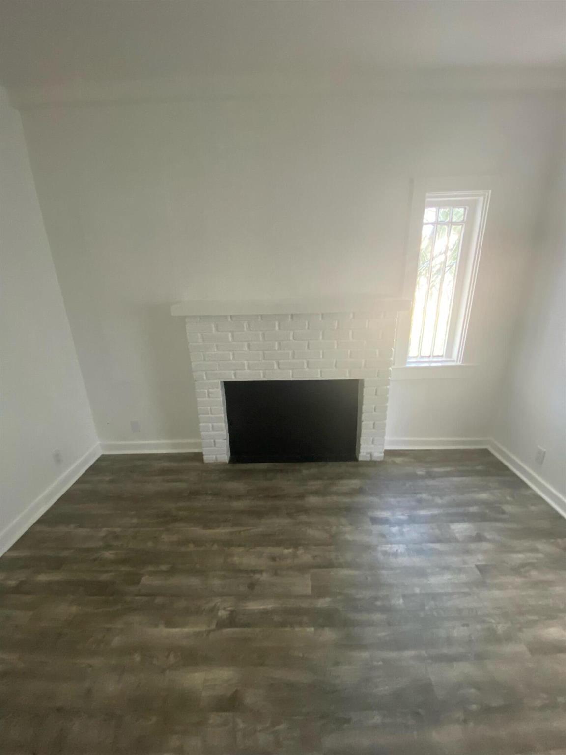 215 S Seacrest Boulevard 1