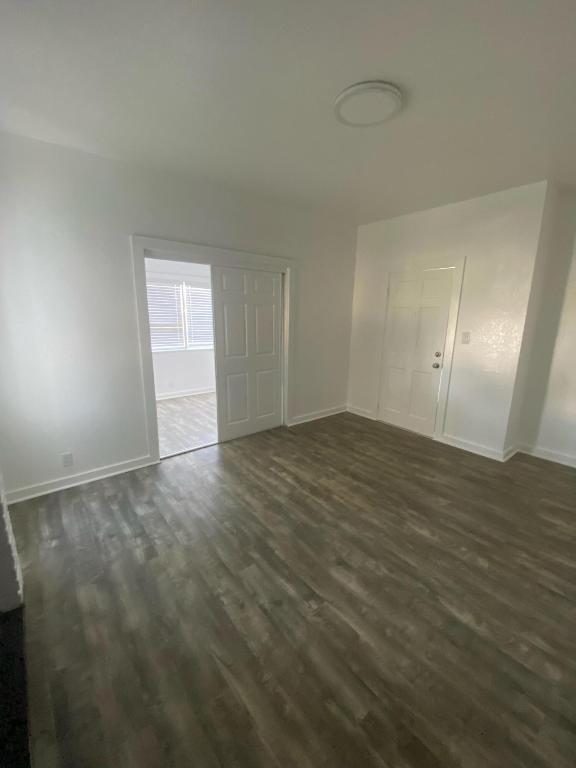 215 S Seacrest Boulevard 1