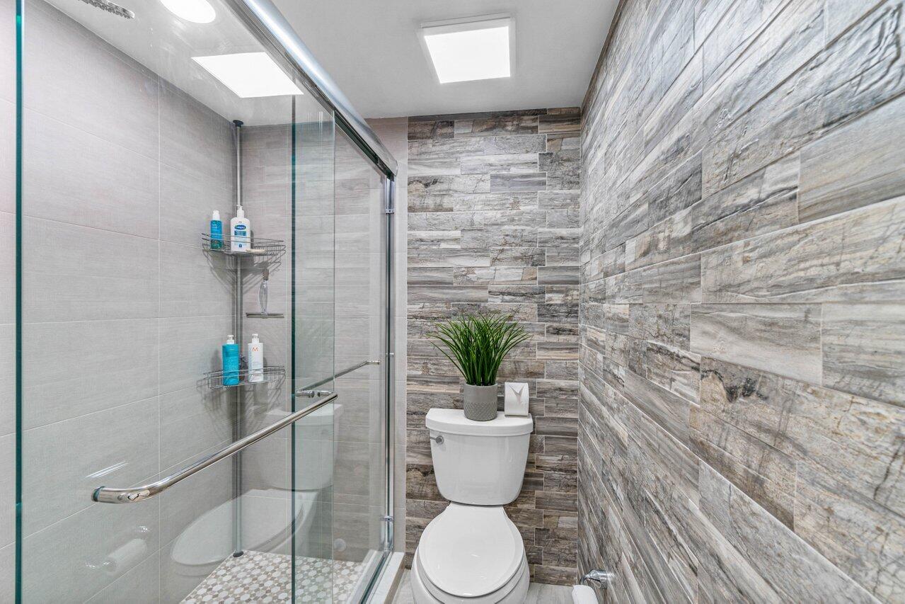 2000 S Ocean Boulevard 406