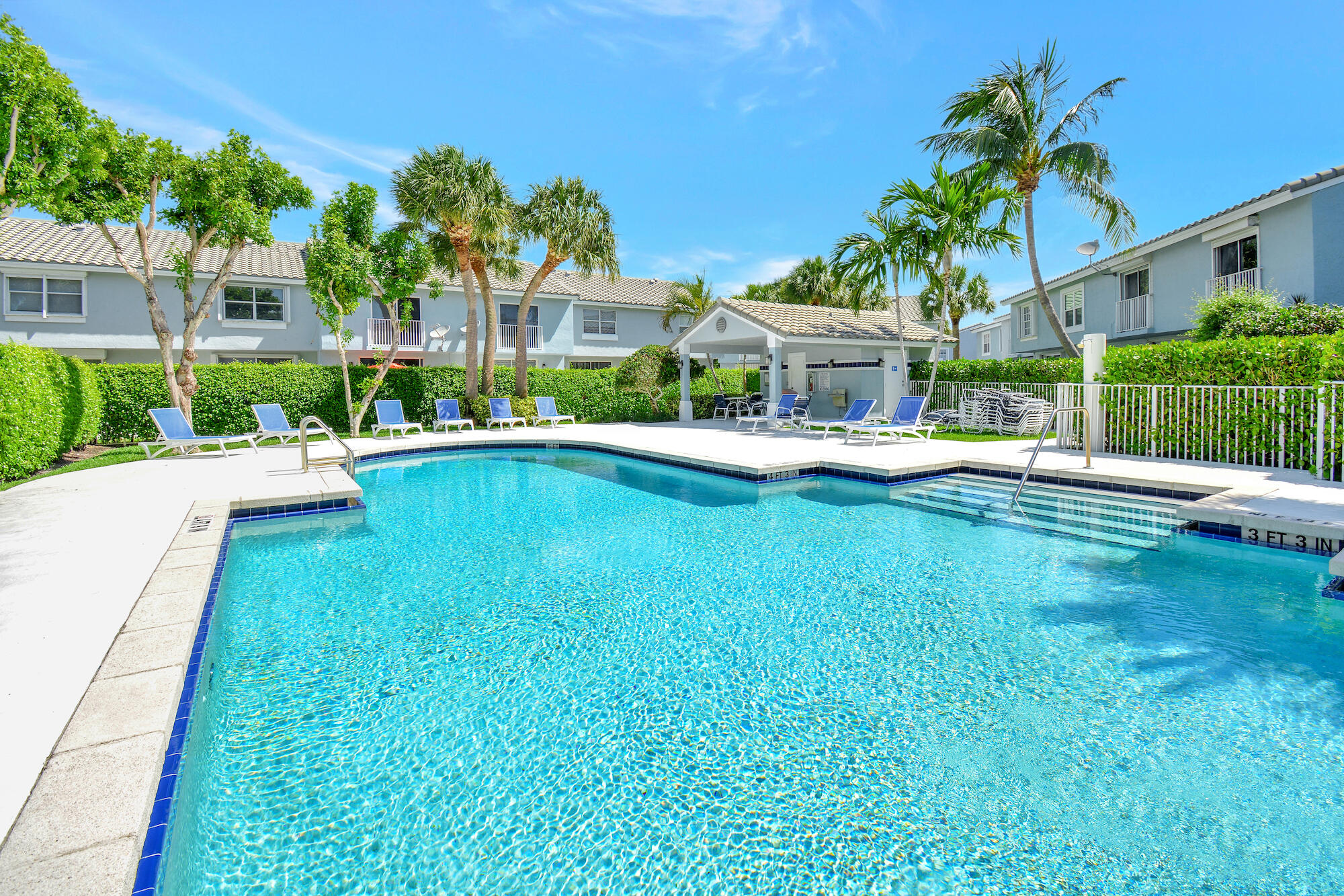 1068 E Jeffery Street