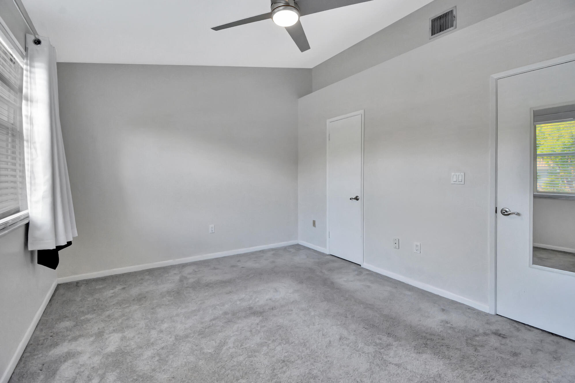 1068 E Jeffery Street