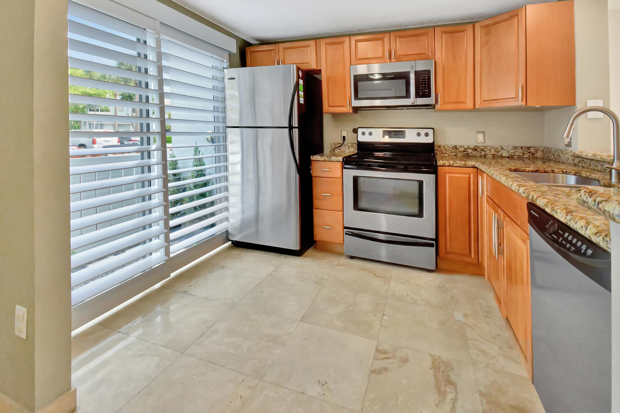 1068 E Jeffery Street