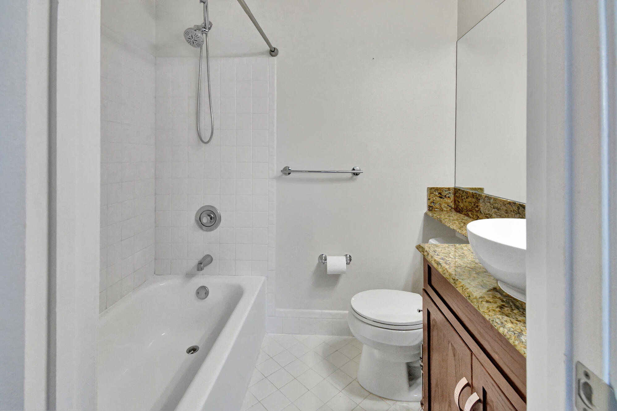 1068 E Jeffery Street