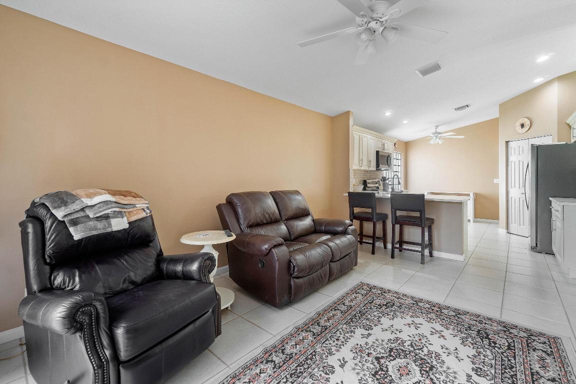 9594 Arbor View Drive N