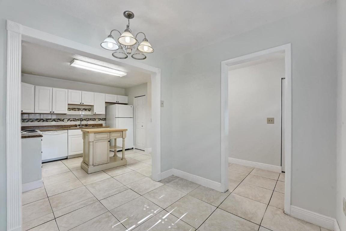 2737 Lowson Boulevard D