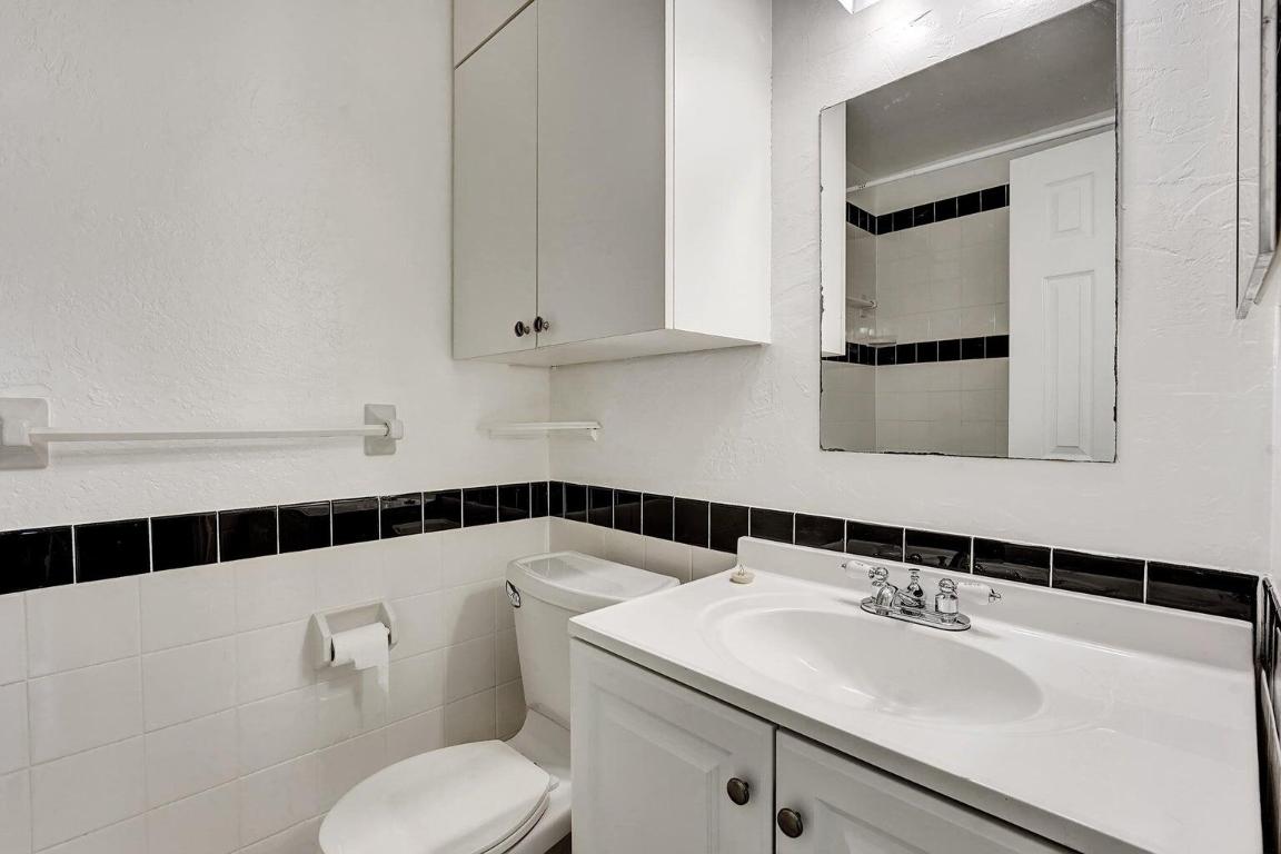 2737 Lowson Boulevard D