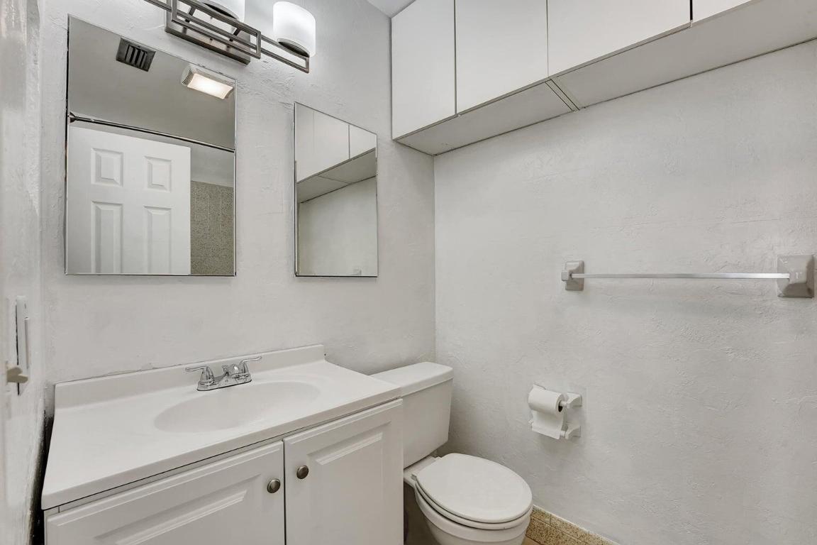 2737 Lowson Boulevard D