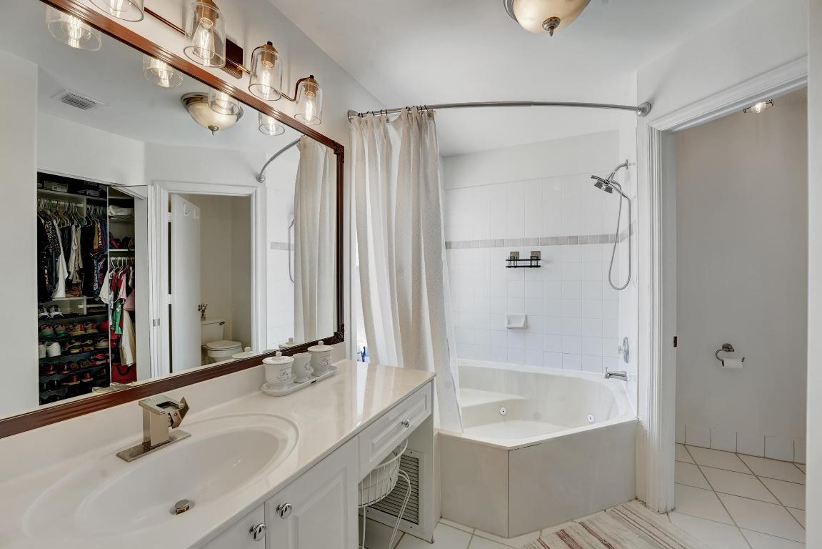 8176 Pelican Harbour Drive