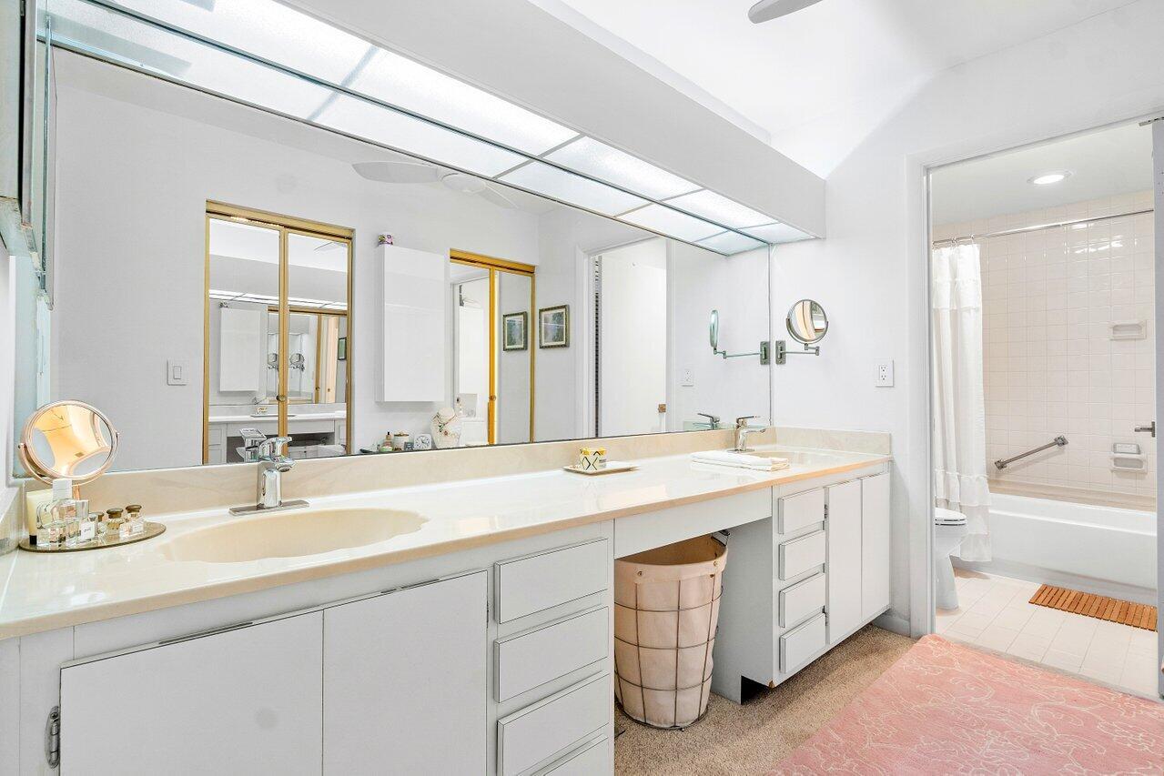 13921 Royal Palm Court B