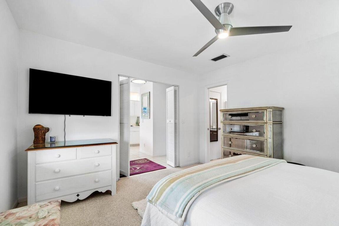 13921 Royal Palm Court B