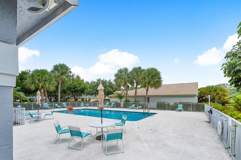 1350 Laurelwood Lane