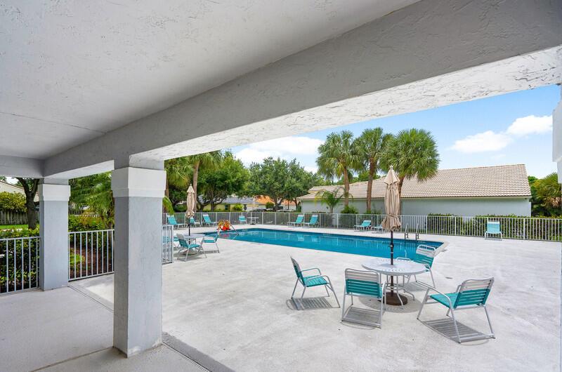 1350 Laurelwood Lane