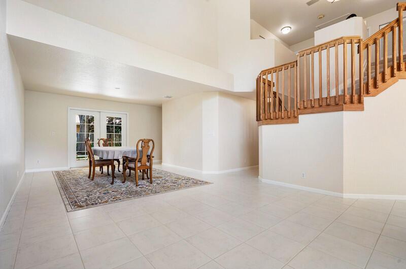 1350 Laurelwood Lane