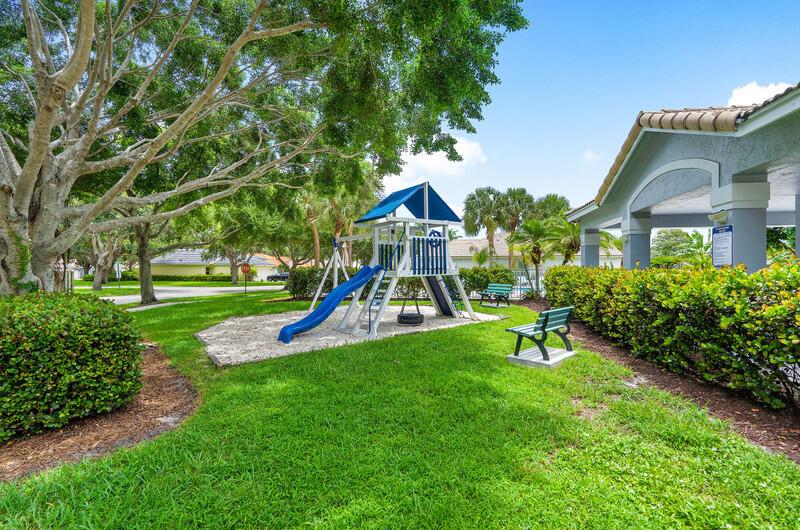 1350 Laurelwood Lane