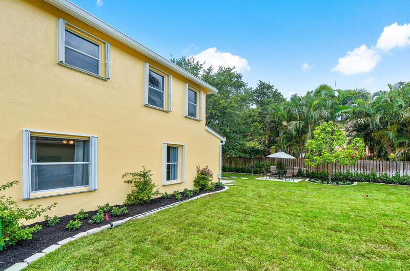 1350 Laurelwood Lane