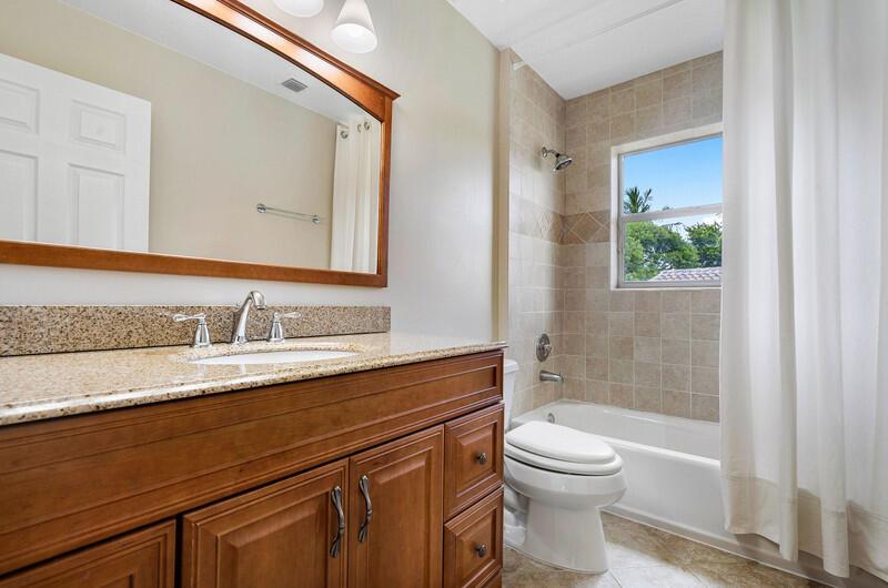 1350 Laurelwood Lane