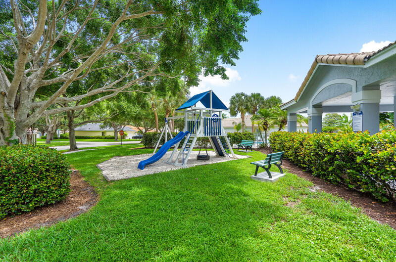 1350 Laurelwood Lane