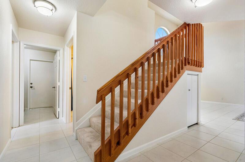 1350 Laurelwood Lane