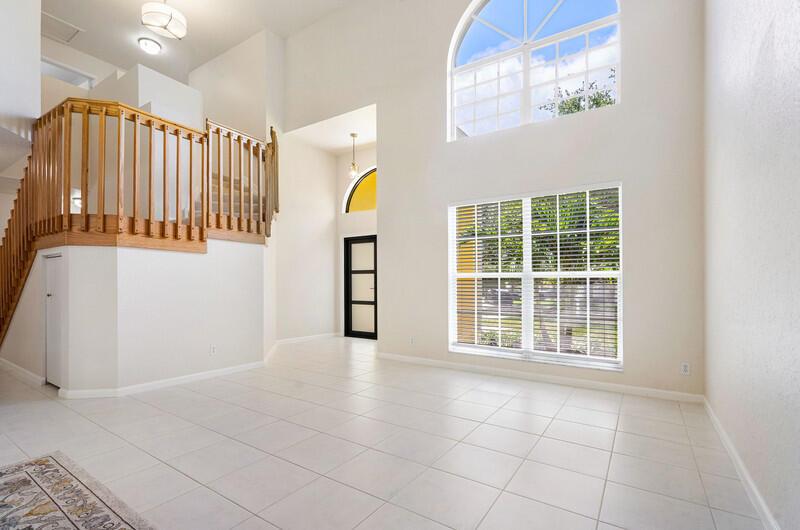 1350 Laurelwood Lane