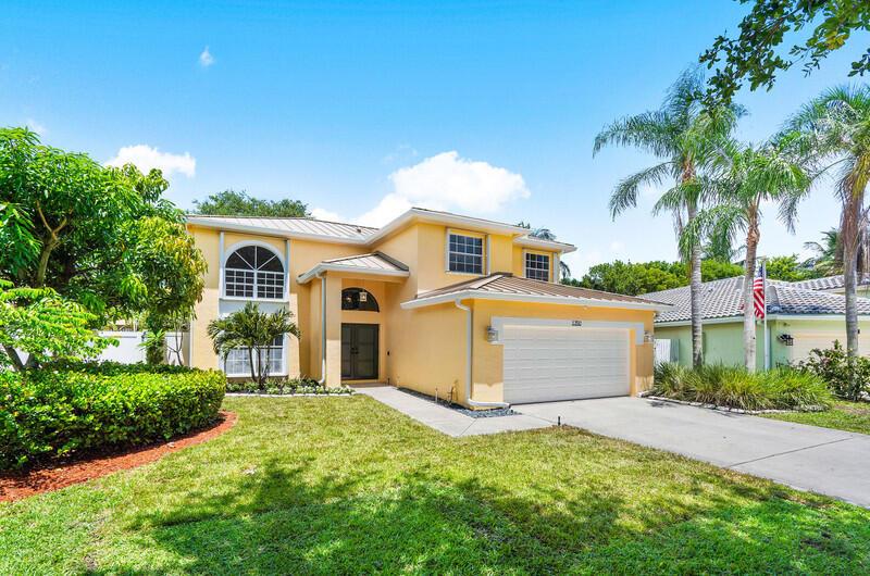 1350 Laurelwood Lane