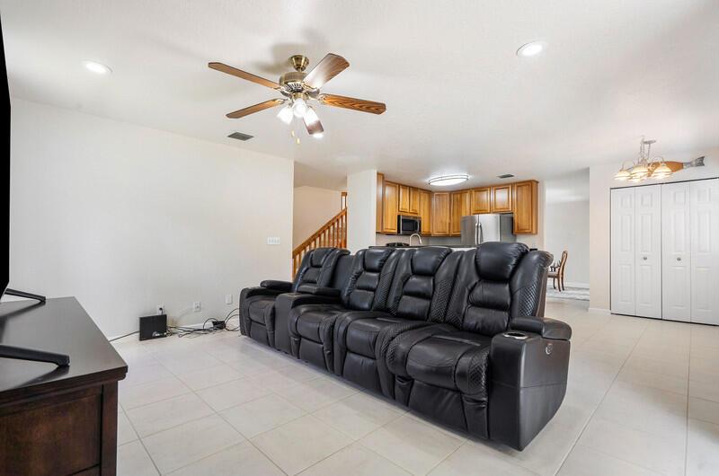 1350 Laurelwood Lane