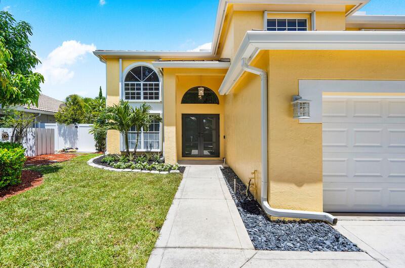 1350 Laurelwood Lane