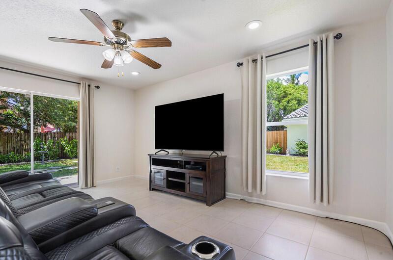 1350 Laurelwood Lane