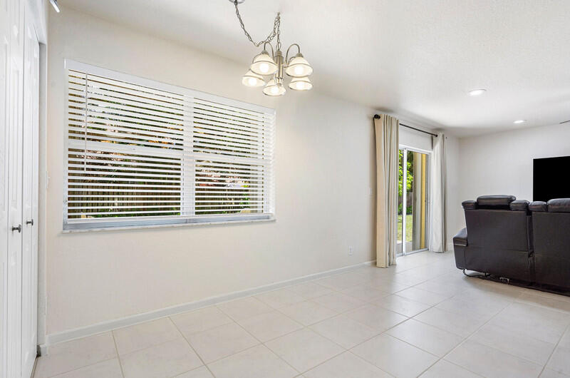 1350 Laurelwood Lane