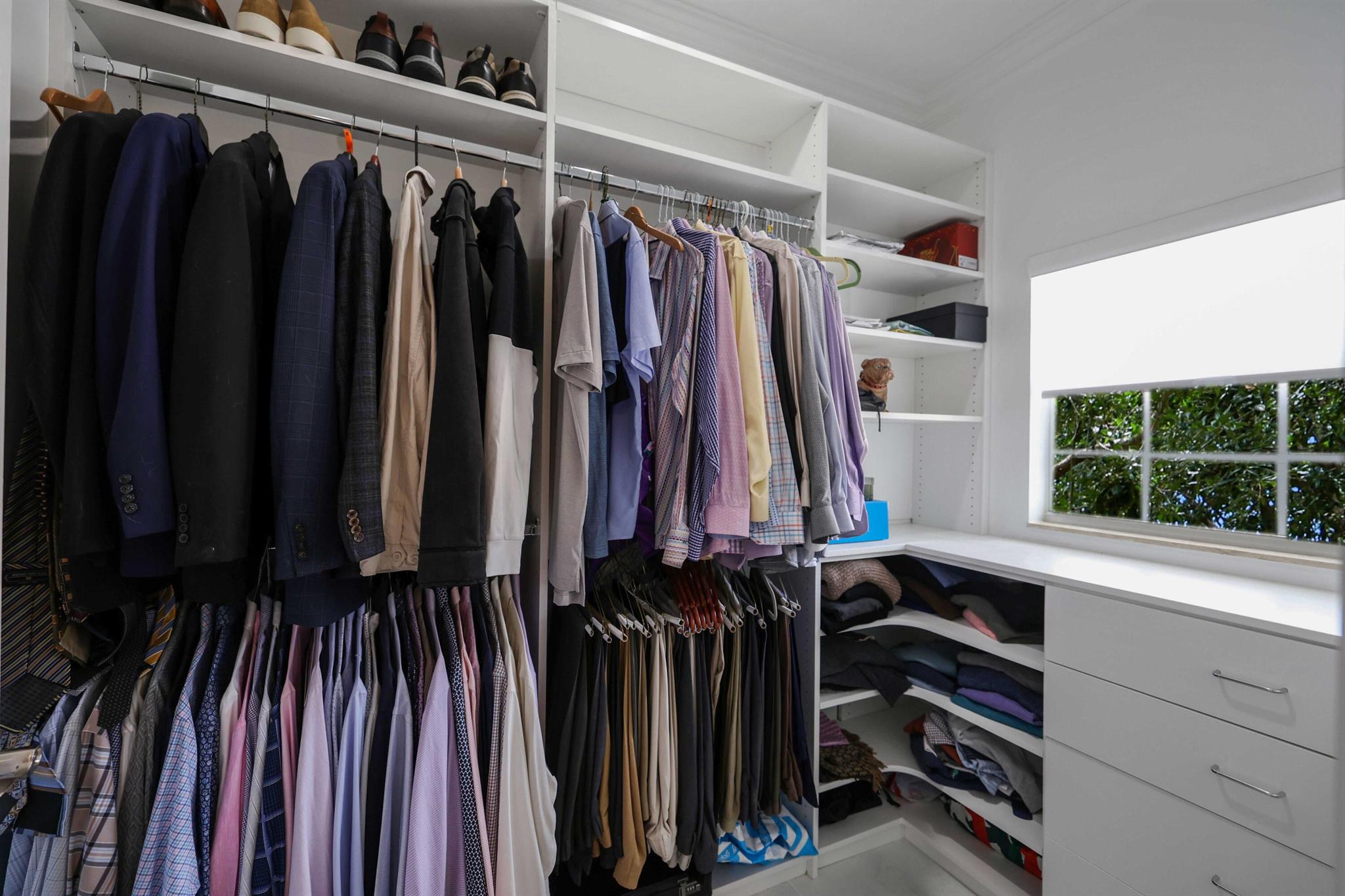 616 NE Rossetti Lane