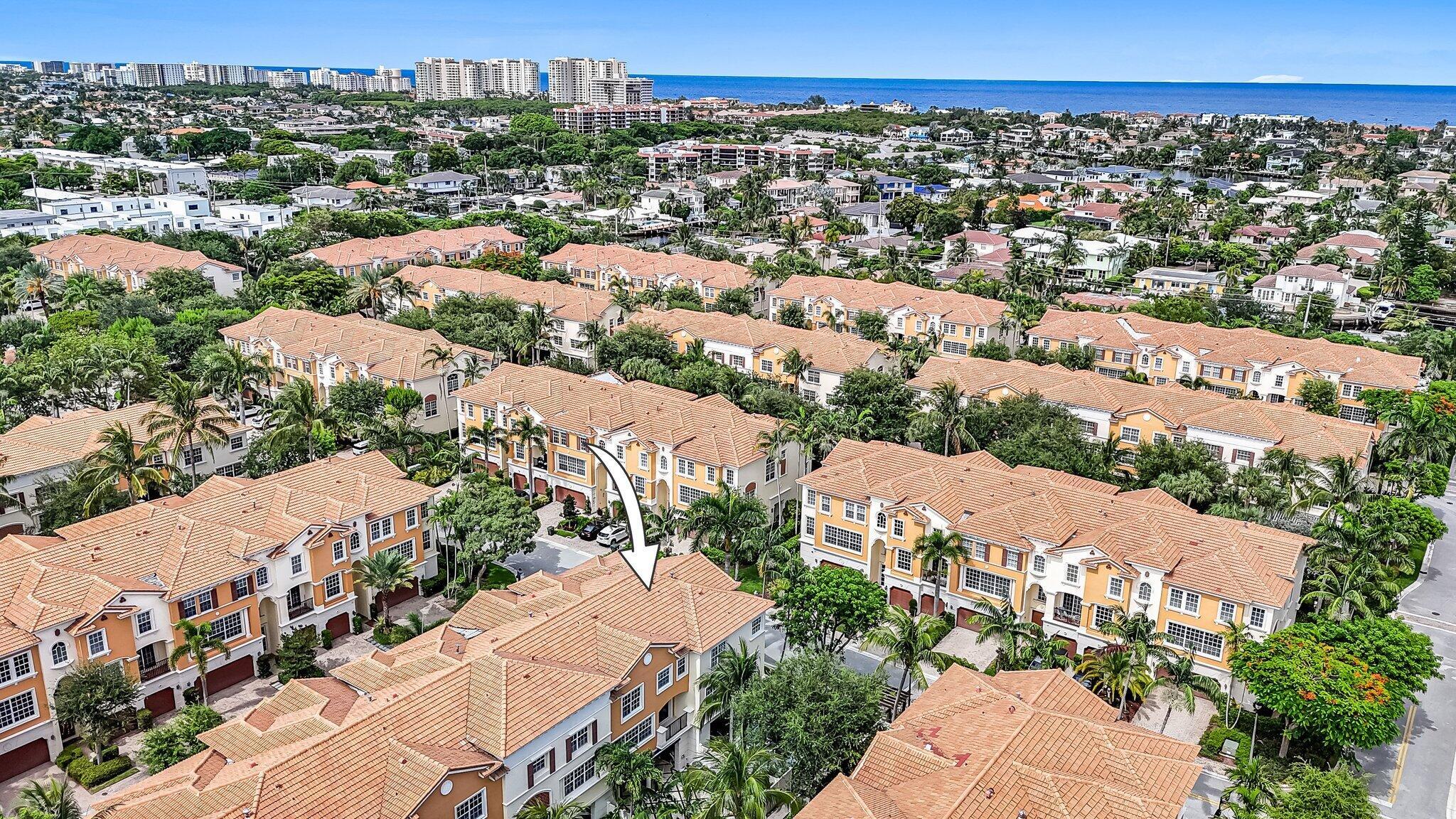 616 NE Rossetti Lane