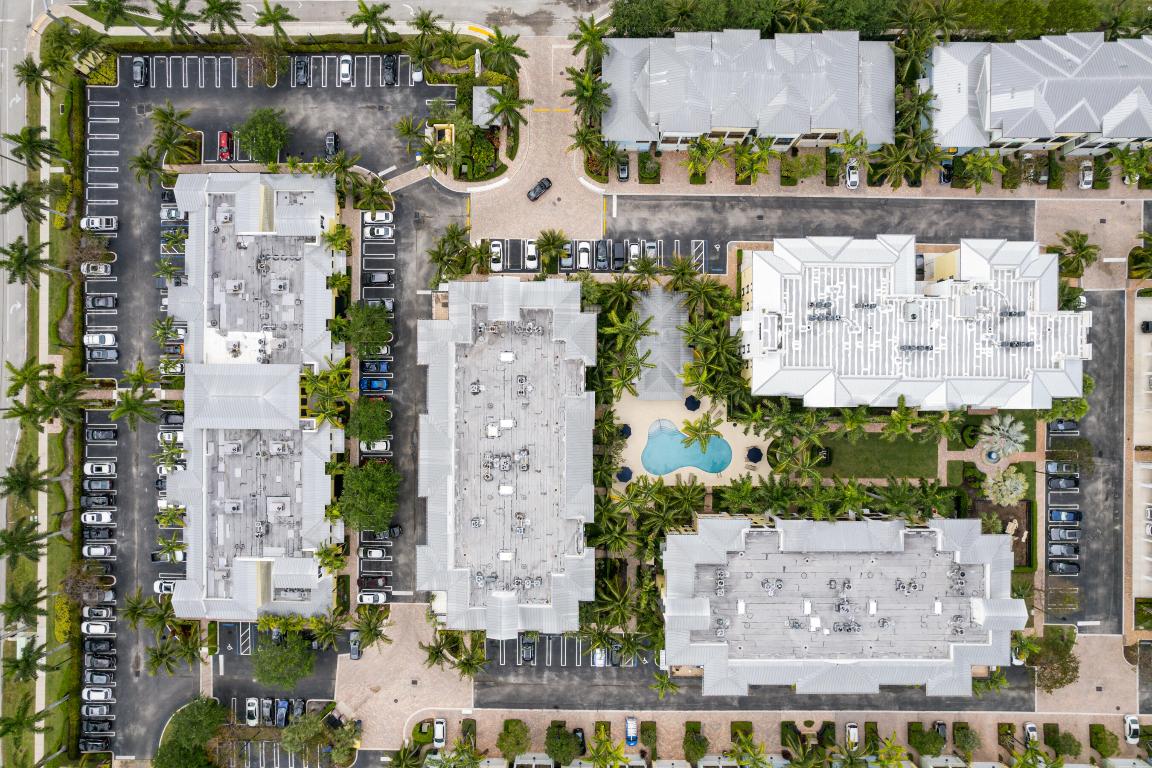 3120 E Latitude Circle 206