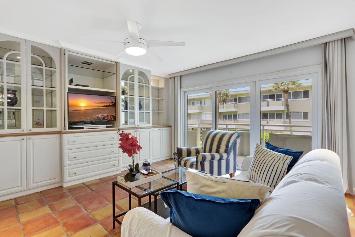 1199 Hillsboro Mile 215